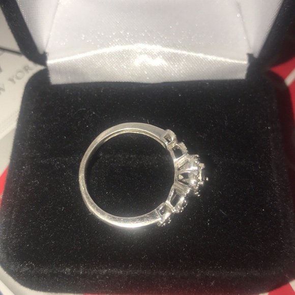 Kay Jewelers Diamond Promise Ring 1/5 CT - Picture 2 of 5